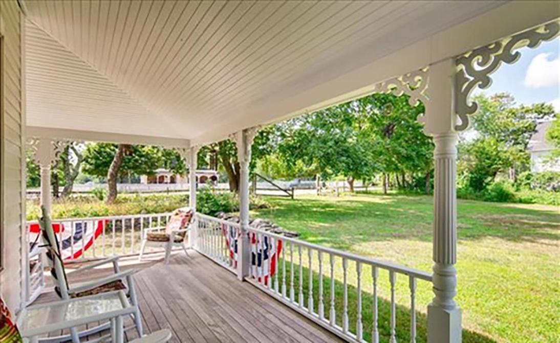 West Tisbury Inn Bagian luar foto